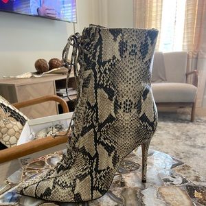 Schulz snake print booties